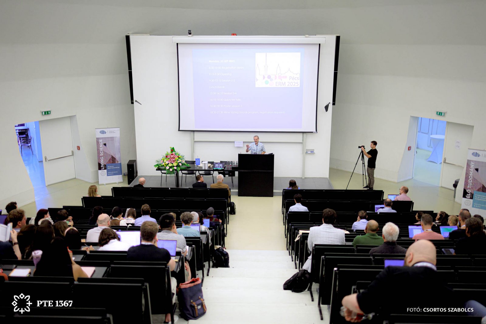 Az Európai Retina Konferencia előadása a Pécsi Tudományegyetemen